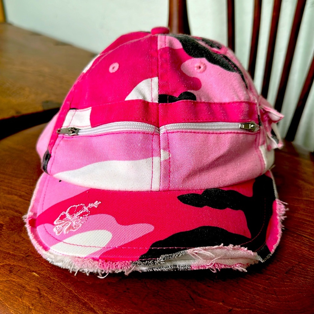Pink Camo cap 🩷🕵️‍♀️🌹